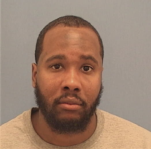 CASTLE, LATROY D., IL