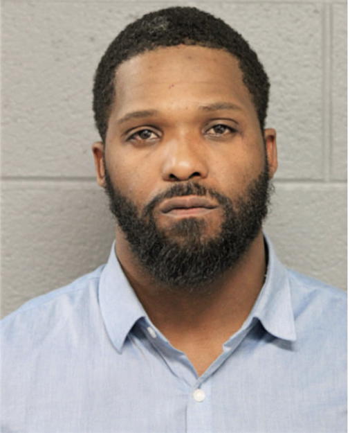 LAQUANTUS M DAVIS, Cook County, Illinois
