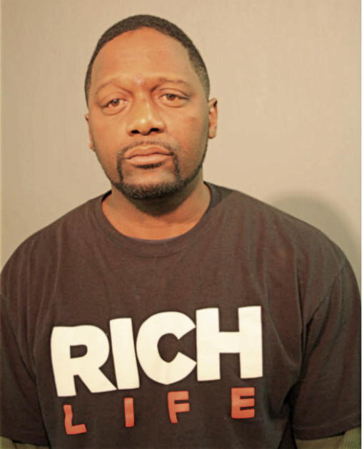 ROBERT C HULL, Cook County, Illinois