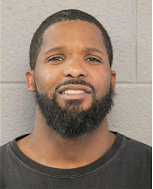 LAQUANTUS M DAVIS, Cook County, Illinois