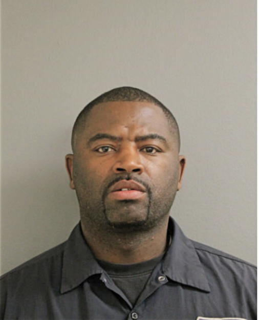 ANTWAN D TUCKER, Cook County, Illinois