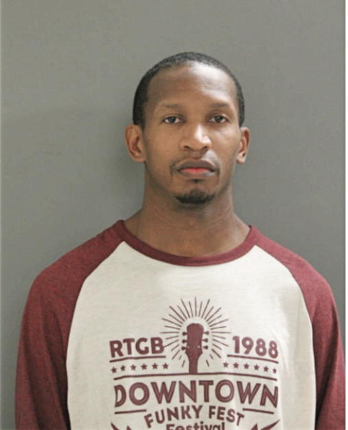 DAMIEN A HUNT, Cook County, Illinois
