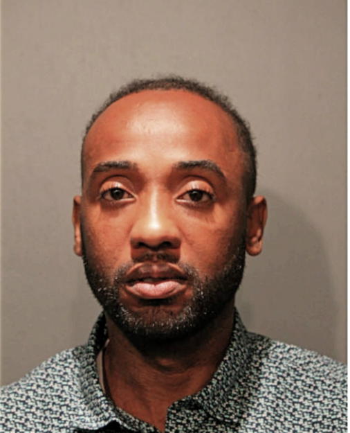 ANTONIO D ROBERTS, Cook County, Illinois